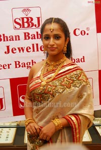 Aasheeka at Surajbhan Babulal Jewellers Designer Jewellery Launch