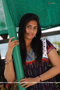 Shamili Photo Gallery from Oye