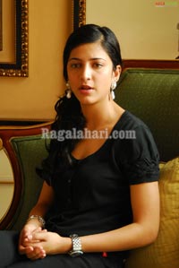 Shruti Haasan Photo Gallery